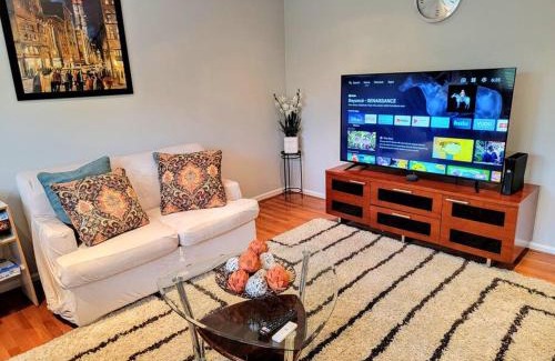 Herndon Apartment | Awesome Home in suburb Washington DC near Airport with WiFi and Parking