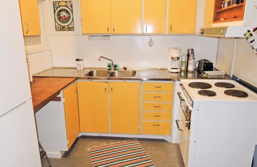 Varnamo House | Awesome home in Värnamo with kitchen