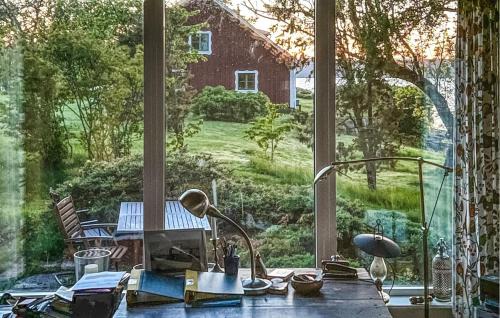 Mauritsberg House | Awesome Home In Vikbolandet With Sauna