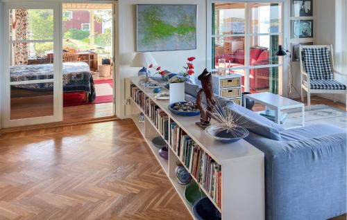 Mauritsberg House | Awesome Home In Vikbolandet With Sauna