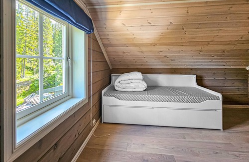 Vinje House | Awesome home in Vinje with sauna