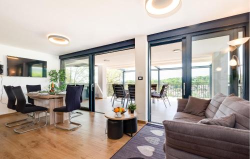 Zagreb House | Awesome Home In Zagreb With Sauna