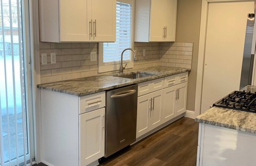 Drayton Plains House | Awesome Home - Newly Remodeled