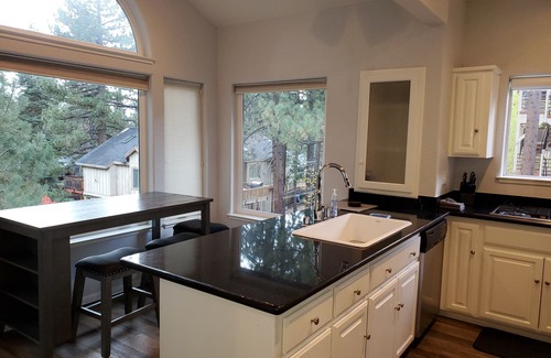 Montgomery Estates House | Awesome House/Near Casinos, Hiking, Skiing & Lake