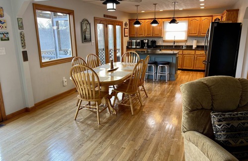 Nancy House | Awesome Lake Front Property