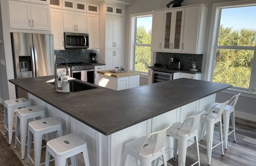 North Captiva House | AWESOME POOL HOME SPRAWLING OUTDR ENTERTAINING/STEPS2 OCEAN/2CARTS/CLUB & TENNIS