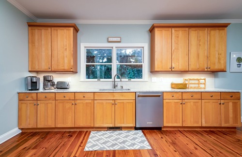 Seabrook Island House | Awesome Seabrook Village Location w/Neighborhood Pool! Amenity Cards! Pet Friendly!