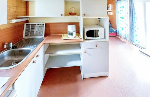Chef-Boutonne House | Awesome (sta)caravan in CHEF-BOUTONNE