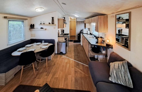 Vollenhove House | Awesome (sta)caravan in Vollenhove