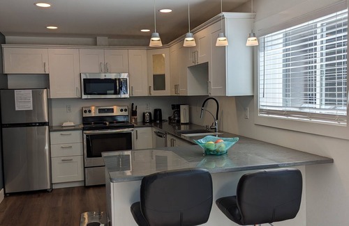 Sooke House | Awesome Waterfront Location!