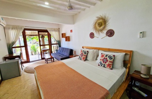 Mkunguni Hotel | Aya Beach Resort