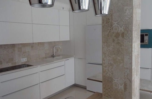 Explanada de la Estacion Apartment | Ayala Princess-Luxury and Beach