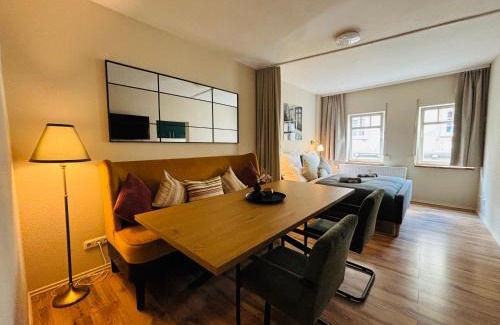 Marburg Apartment | AyCatcherHomes - Top Lage I 4 Personen I 2 Schlafzimmer I Zentral I Altstadt Marburg I Nähe Fluss Lahn I WLAN I Boutique App CHIRON