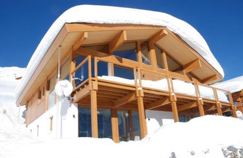 Wiler Ski Chalet | Ayoba