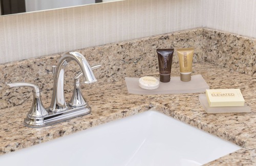 Yorba Linda Hotel | Ayres Suites Yorba Linda