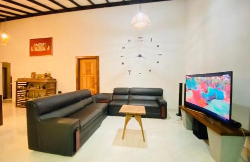 Embilmeegame House | Ayubowan Holiday Home