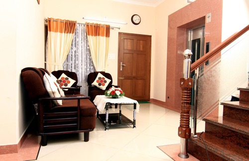 Peringandoor Hotel | Ayur Bethaniya Ayurveda Hospital