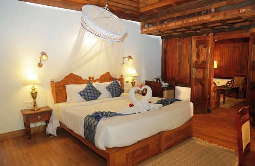 Chowara Resort | Ayursoma Ayurveda Royal Retreat