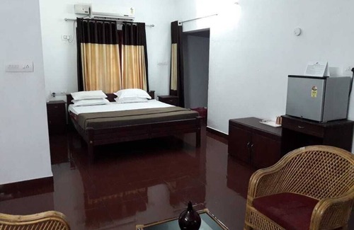 Wadakanchery Hotel | Ayuryogashram Heritage