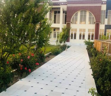 Kandahār House | AZ guest house