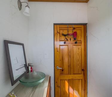 Vieux Fort Quarter Apartment | Azahyah Lumiere Suite - 12min from UVF Airport
