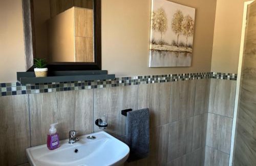 Northam Bed & Breakfast | Azalea Accommodation