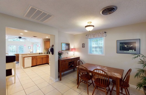 Jekyll Island House | AZALEA COTTAGE DUPLEX 2 Bedroom 2 Bath
