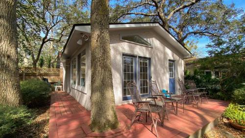Jekyll Island Apartment | AZALEA COTTAGE DUPLEX Duplex