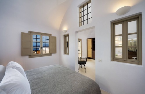 Megalochori Hotel | Azanti Suites