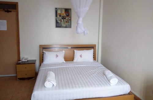 Fort Portal Bed & Breakfast | Azimut Hotel, FortPortal