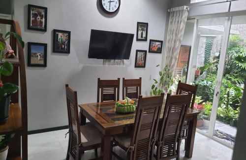 Malang House | Azizah Homestay