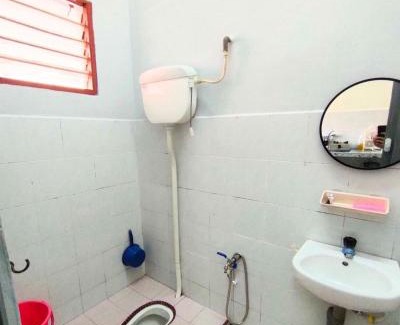 Parit Raja Apartment | Azo Homestay Parit Raja