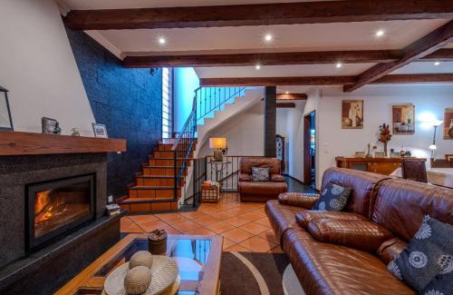 Capelas Villa | Azores Palmeira Villa