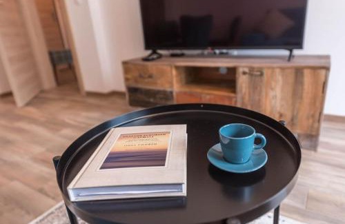 Saints Constantine and Helena Apartment | Azur Deluxe Apartment