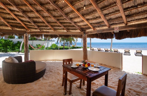 Puerto Morelos Apartment | AZUK OCEANFRONT STUDIO BY ARENIKA HOMES