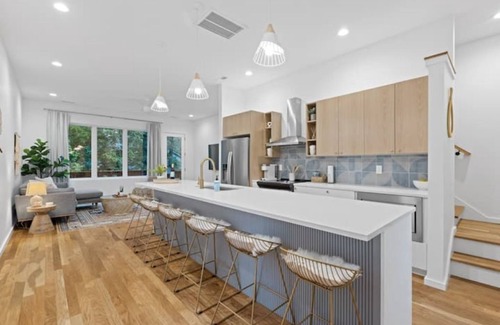 East Ridge House | Azul - An Atomic Ridge Home
