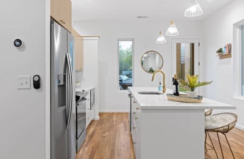 East Ridge House | Azul - An Atomic Ridge Home