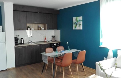 Chernomorets Apartment | Azur Apartment Deluxe