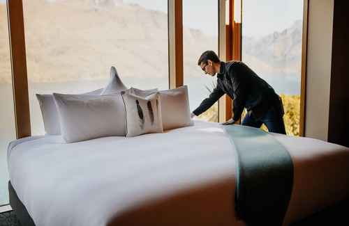 Sunshine Bay Cabin | Azur Luxury Lodge