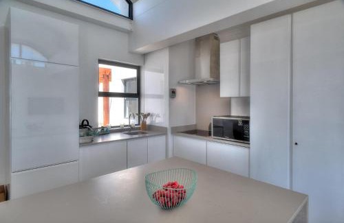 Big Bay Apartment | Azure 216