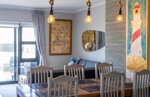 Big Bay Apartment | Azure 25