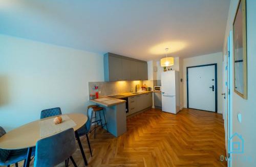 Srodmiescie Apartment | Azure Apartment Seaside & City Center Gdynia