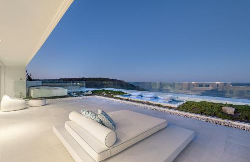 Sunshine Beach House | Azure