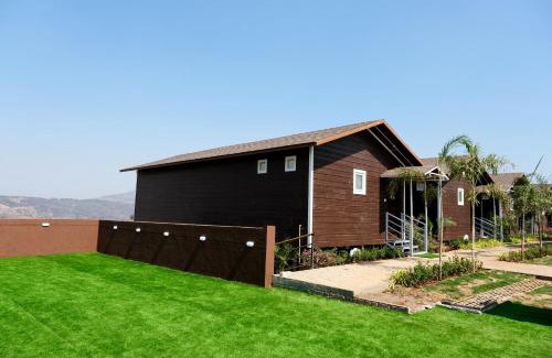 Thakursai House | Azure Lakeside