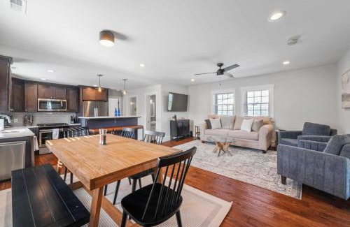 Saratoga Springs Apartment | Azure Loft by Saratoga Stays