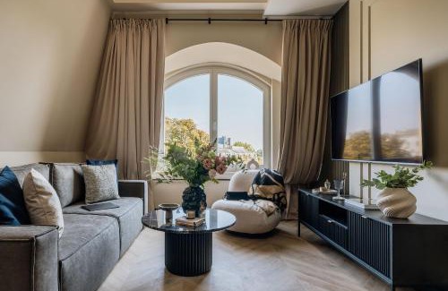 City Centre Apartment | Azure Palace - LoftAffair Collection