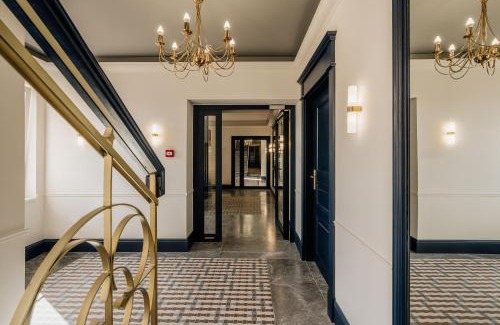 City Centre Apartment | Azure Palace - LoftAffair Collection