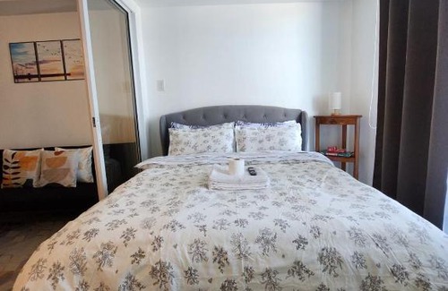 Don Bosco Apartment | Azure Resorts Condominium - Staycation Parañaque