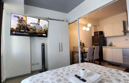Don Bosco Apartment | Azure Resorts Condominium - Staycation Parañaque