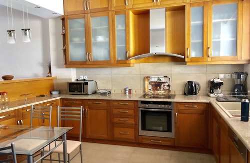 Loutraki Apartment | Azure Retreat